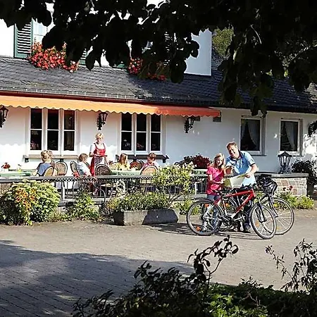 Hotel Halbfas-alterauge 2*