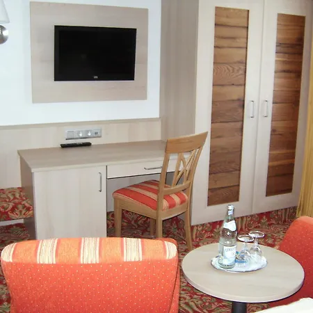 Hotell Halbfas-alterauge